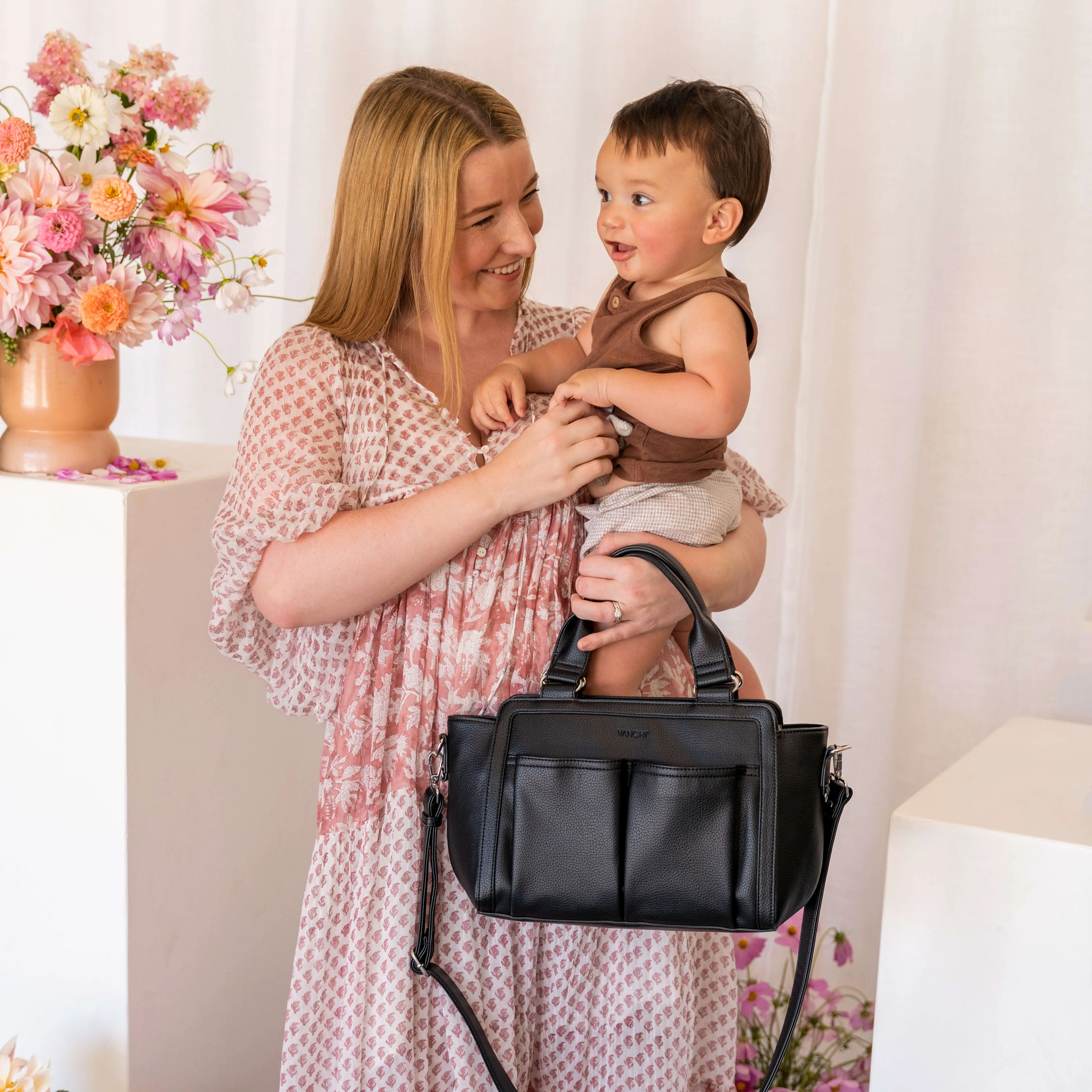 Amelia Convertible Pram Caddy- Black
