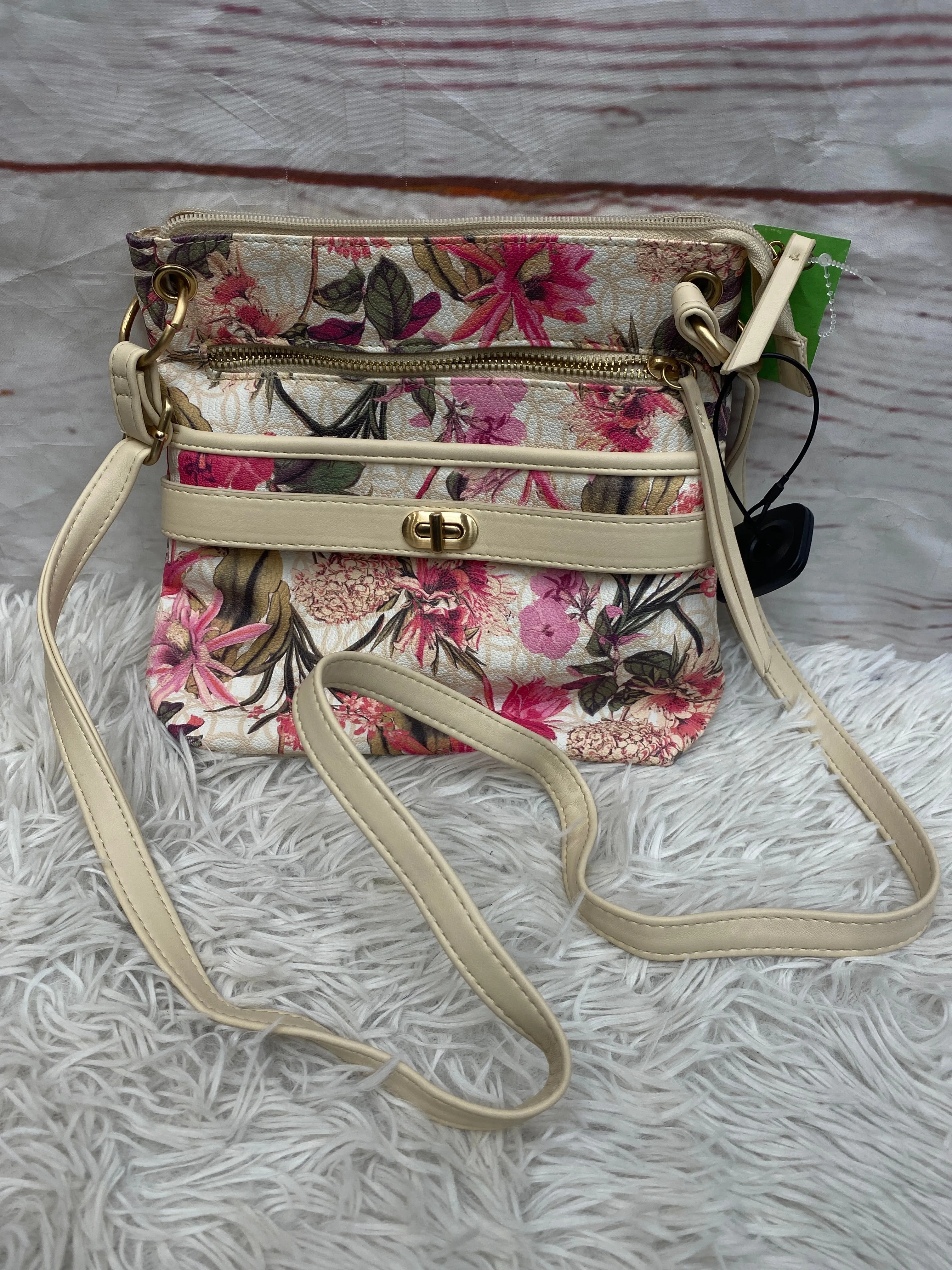 Crossbody By Clothes Mentor  Size: Small